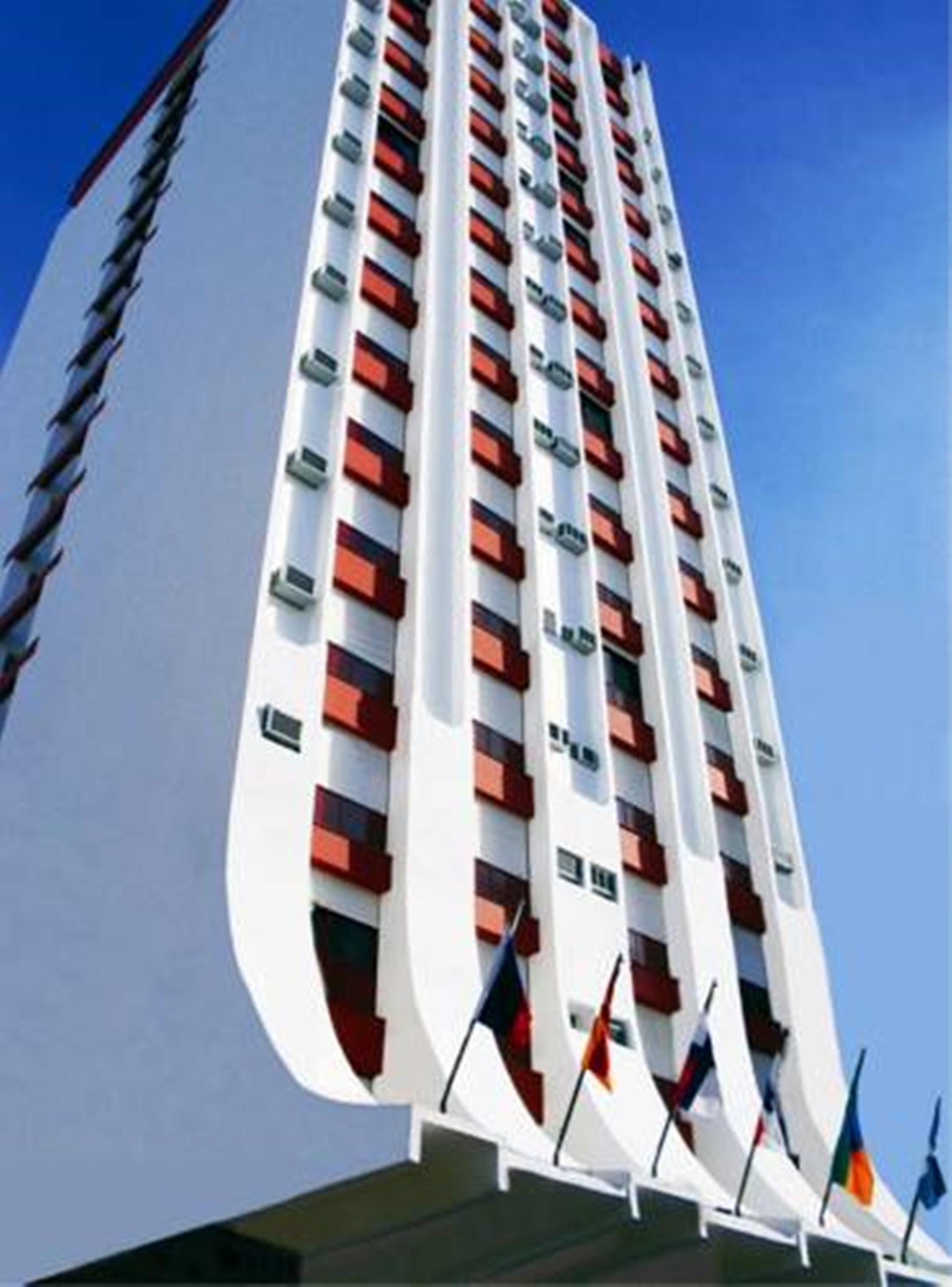 Hotel Manta เปโลตัส ภายนอก รูปภาพ